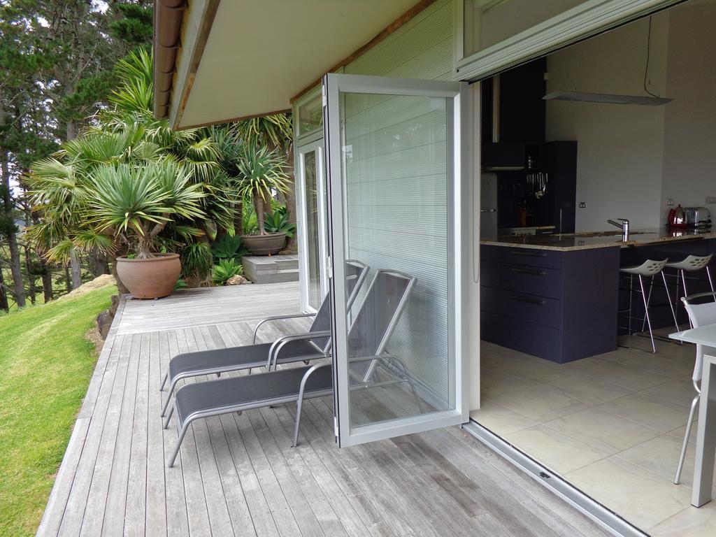 Nikau Apartments Waiheke Island Onetangi Екстериор снимка