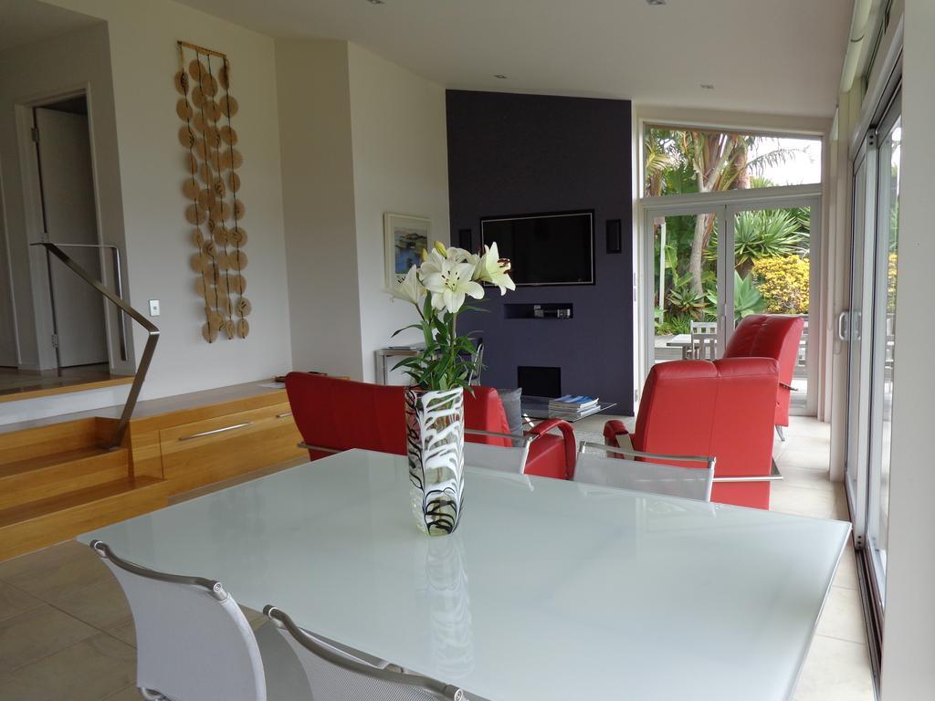 Nikau Apartments Waiheke Island Onetangi Екстериор снимка
